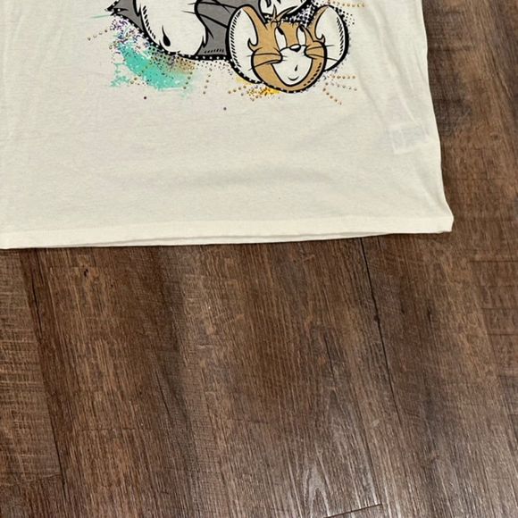 Tom and Jerry Women’s SIZE Small Short Sleeve T-shirt ivory (beige Rhinestones - Picture 5 of 8